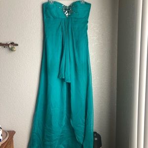dress used for prom